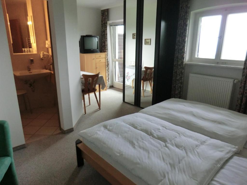 Hotel Garni Rottaler Hof Bad Griesbach  Habitación foto